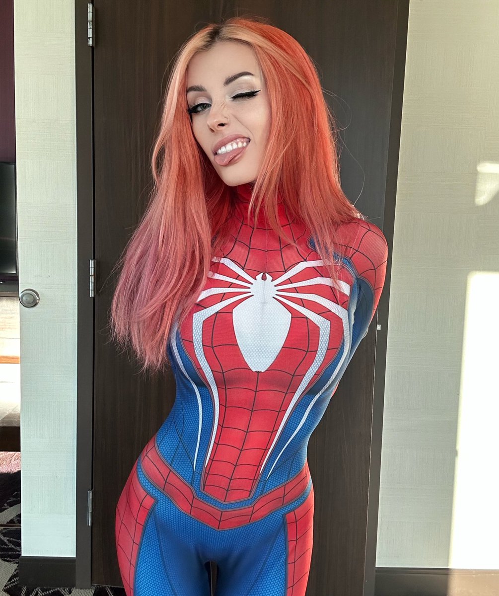 ROLYAT・ﾟ on Twitter: "LA Comic Con was so much fun 🥹💙"