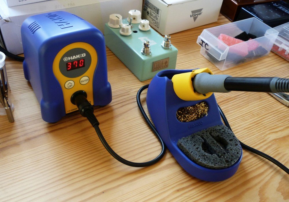 hackaday tweet media