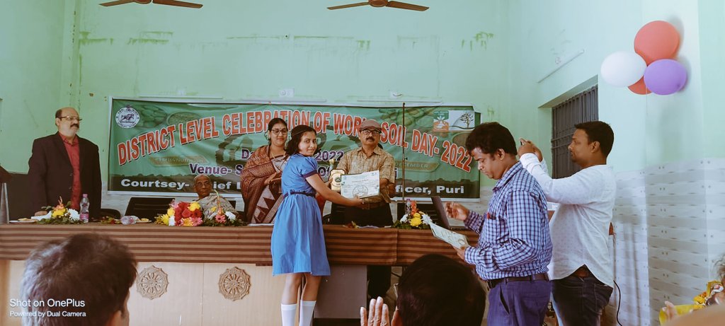 CDAO_Puri's tweet photo. #WORLDSOILDAY
Distribution of Prizes to the winners of Debate Competition on "Soil-Where Food Begins" on the occasion of World Soil Day 2022. https://t.co/OmRgOqvTtQ