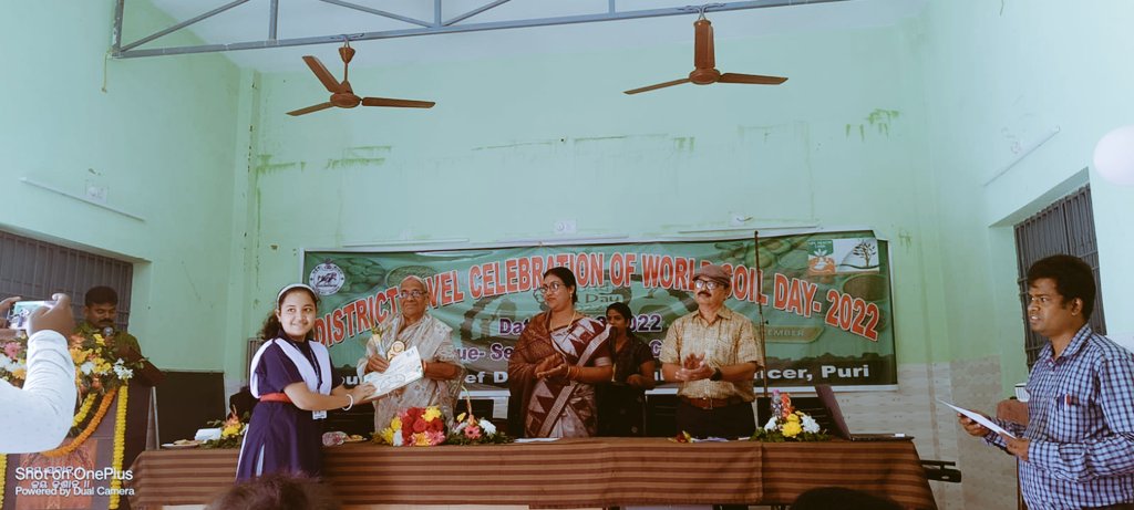 CDAO_Puri's tweet photo. #WORLDSOILDAY
Distribution of Prizes to the winners of Debate Competition on "Soil-Where Food Begins" on the occasion of World Soil Day 2022. https://t.co/OmRgOqvTtQ