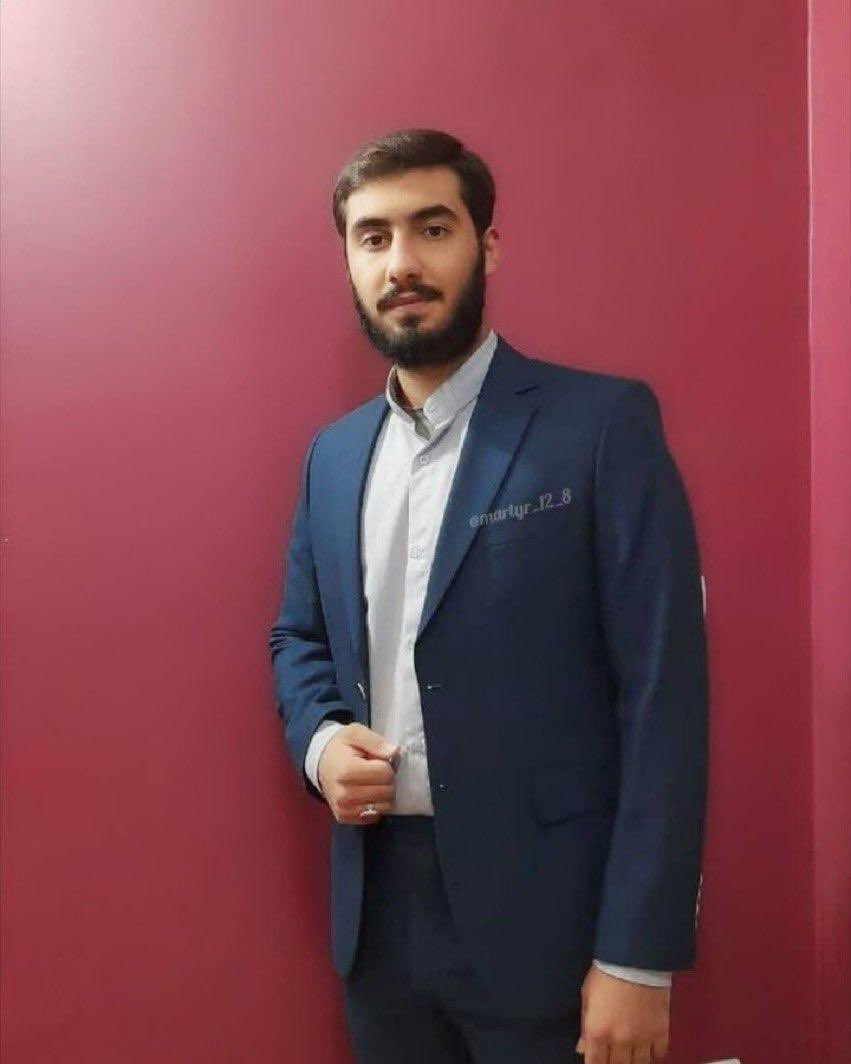 mhcz129's tweet photo. فردا ۱۶ آذر
چهل روز از شهادتِ غریبونه‌ی آرمان میگذره... https://t.co/Wf2uW6ldQT