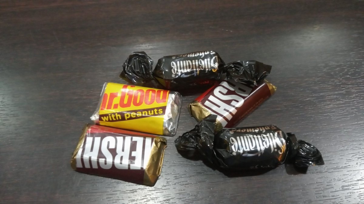 And another thank u scenario sa teller😝😝😝

Stress ba talaga ako at andaming nagbibigay ng food??hahaha

Cge lng..stress pa more!!!🤣🤣😂😂