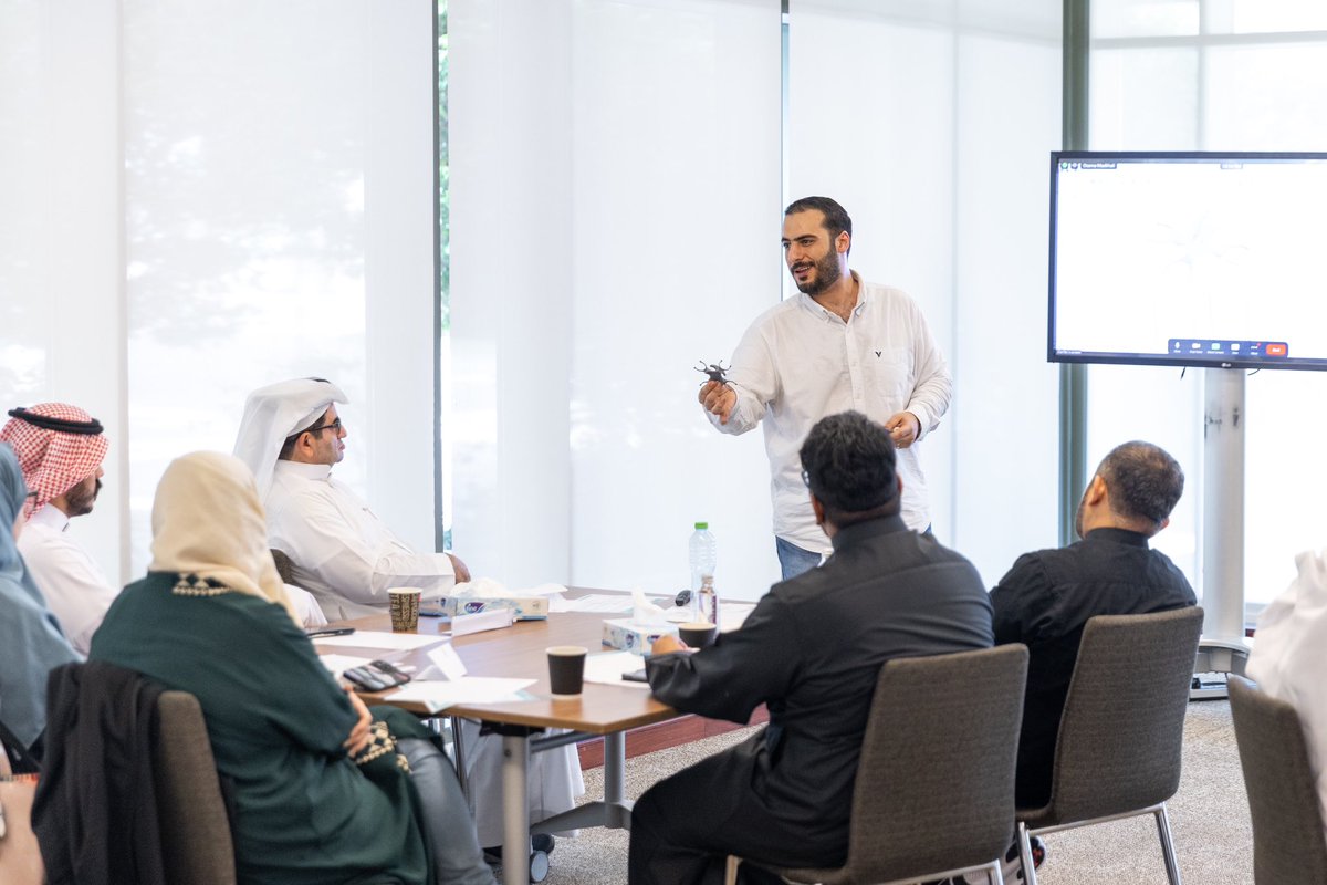 KAUSTStartups's tweet photo. أقامت جامعة الملك عبدالله ورشة عمل بعنوان مقدمة عن النمذجة الاولية وتطوير المنتجات للمنشآت الصغيرة والمتوسطة تحت سلسلة قالب ببرنامج SME مهارات https://t.co/UmDvm0zWRM