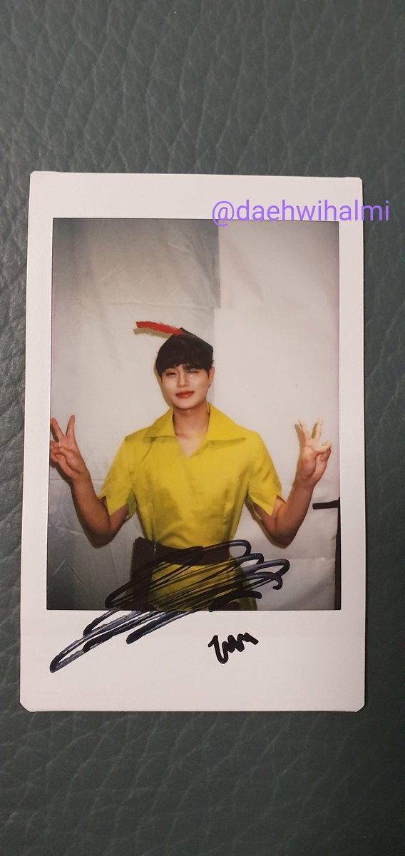 에버라인 싸인 폴라💜 휘터팬 넘넘 귀여워찌💜💜💜
#AB6IX #이대휘