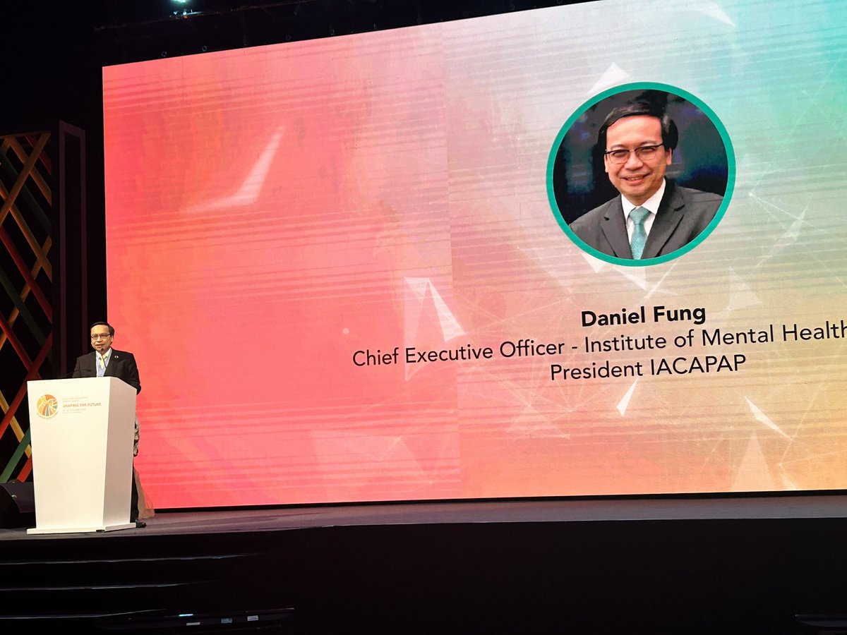 IACAPAP's tweet image. @danielssfung gives his opening welcome speech at #iacapap2022