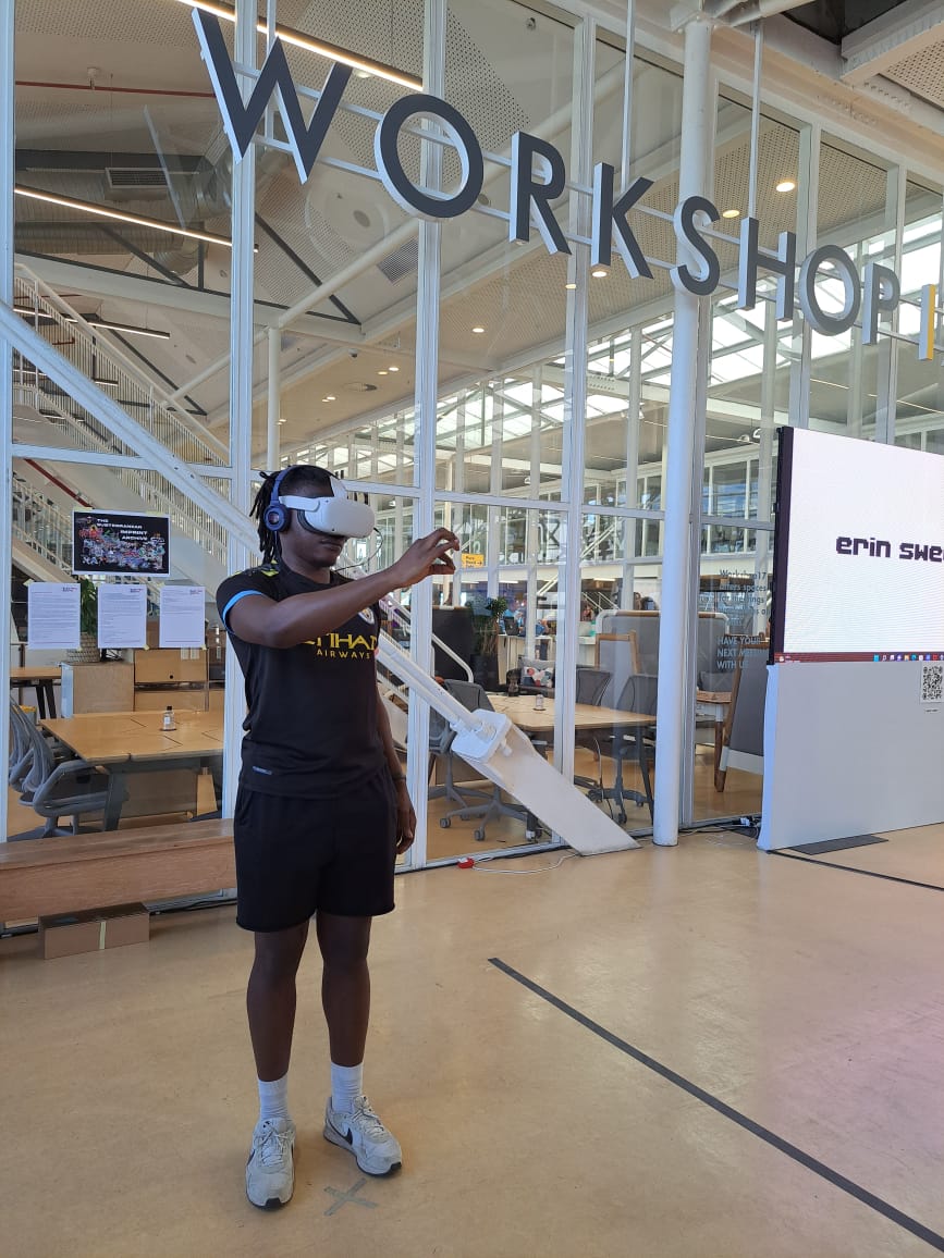 cute energy at <a href="/AfricaGamesWeek/">AfricaGamesWeek</a> ! thanks to <a href="/electric_south/">Electric South</a> for exhibiting our #VR experience this past weekend. <a href="/Workshop17za/">Workshop17</a>