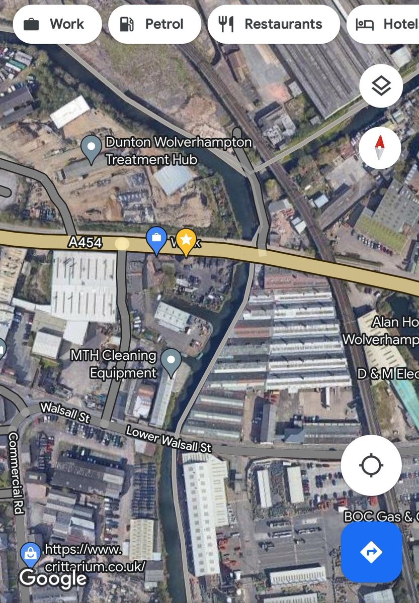 🚨EMERGENCY NAVIGATION AND TOWPATH CLOSURE 🚨
Due to a major incident declared by the fire service, there is a quarter of a mile navigation and towpath closure on the main line canal by horseley field junction / Minerva Wharf.