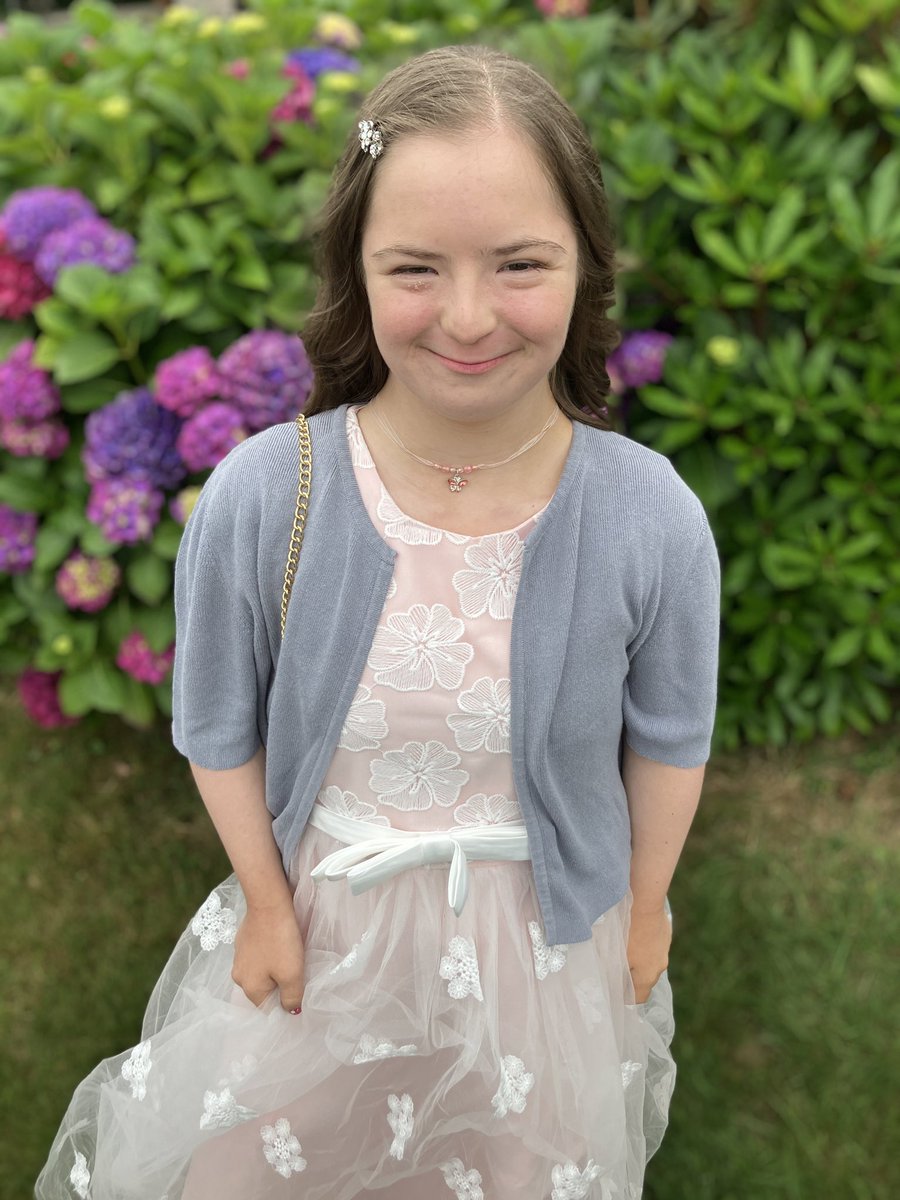 Hayley at Downs Side Up tweet media