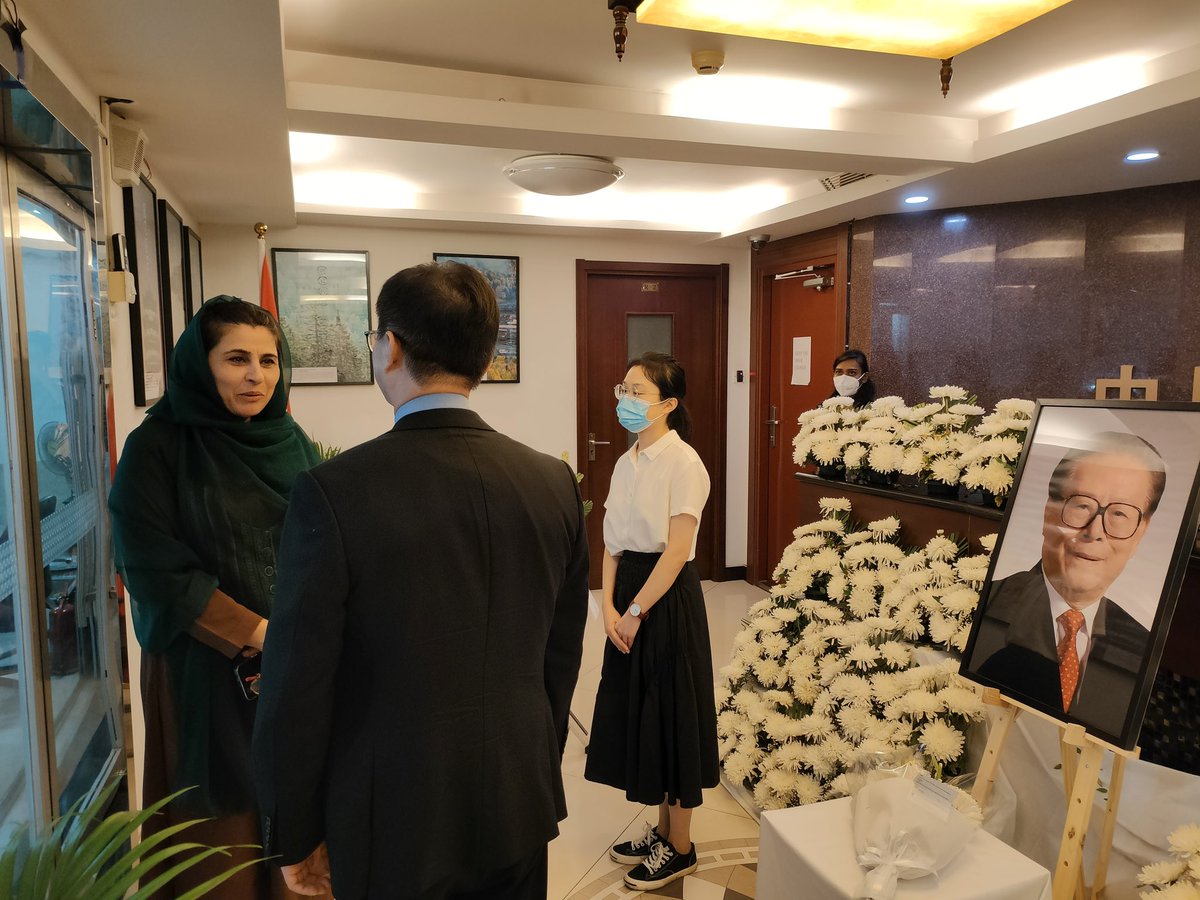 We are deeply saddened to learn of passing of the former Presidnt 
HE Zemin. On behalf of the people of Afghanistan, I convey my deepest condolences to the people of the Republic of China on the passing former President H.E Jiang Zemin 

@ChinaConMumbai 

<a href="/SpokespersonCHN/">Hua Chunying 华春莹</a>