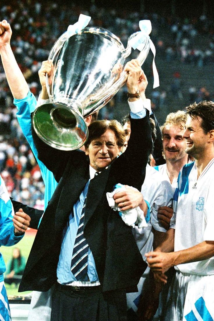 Votlin's tweet photo. 18 ans déjà ⚪🔵
#RaymondGoethals https://t.co/9peazFf534
