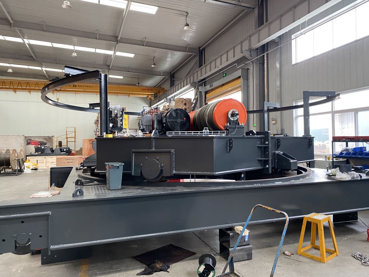 WORLDHOISTS top slewing cranes, with more and more similar demands, our technology of top slewing cranes is becoming more and more mature

#packaging #lifting #liftingequipment #cranes #cranelife #construction #industrialservices #engineering #heightsafety #projects #quality