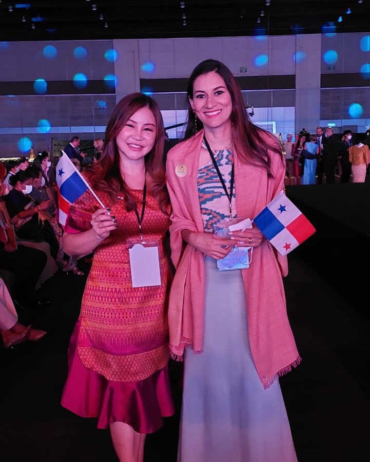 Panamá presente en Thai Silk International Fashion Week 2022🇹🇭

Con nuestra diseñadora @darlenysdelrio representando a Panamá 🇵🇦 para el mundo 🌍