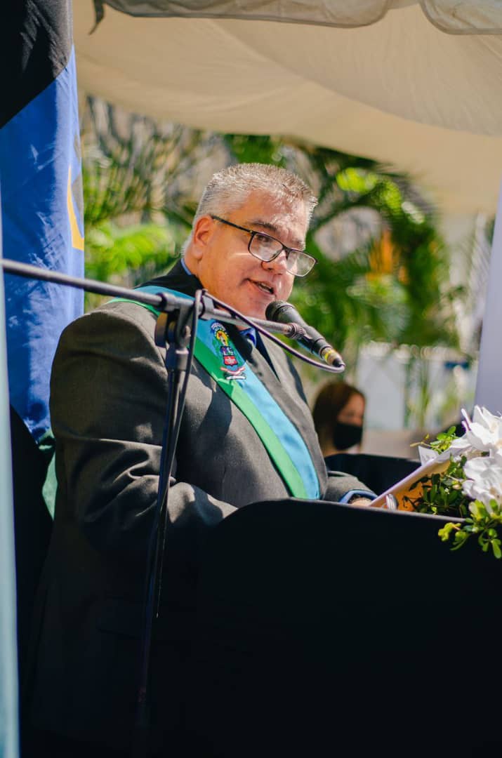 cheolagunillas's tweet photo. Hoy se cumple un año cuando el Poder Legislativo, representado por el Presidente de la Cámara Municipal de Lagunillas Carlosman Leal, me impuso la banda y juramentó como el nuevo alcalde de este municipio, según la voluntad del pueblo.

@concejolags @alclagunillas
#Lagunillas https://t.co/eQjnIkhYhl