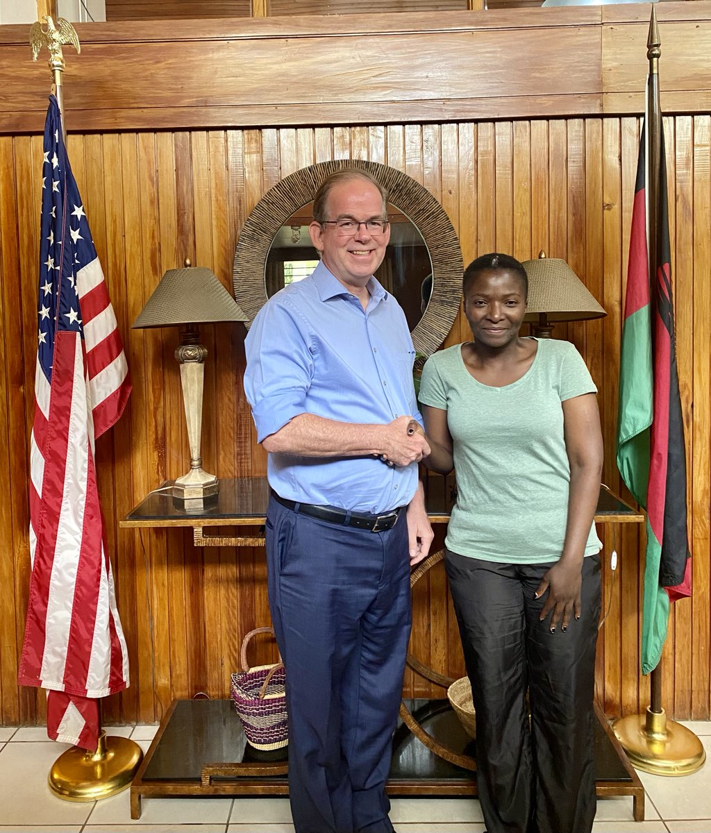 Ambassador Young met with Anti-Corruption Bureau (ACB) Director General Martha Chizuma this afternoon to convey our solidarity with her and the ACB and our support for Malawi’s ongoing fight against corruption.