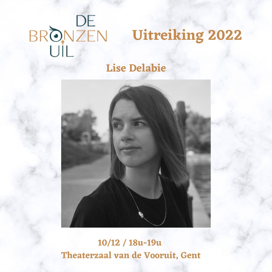 Nog vier nachten slapen en dan weten we na maandenlange voorbereiding welke debuutroman aanspraak zal maken op #DBU22. Jurylid en schrijfster Anneleen Van Offel praat de uitreiking aan elkaar. 🎫 
viernulvier.gent/nl/agenda/5436…