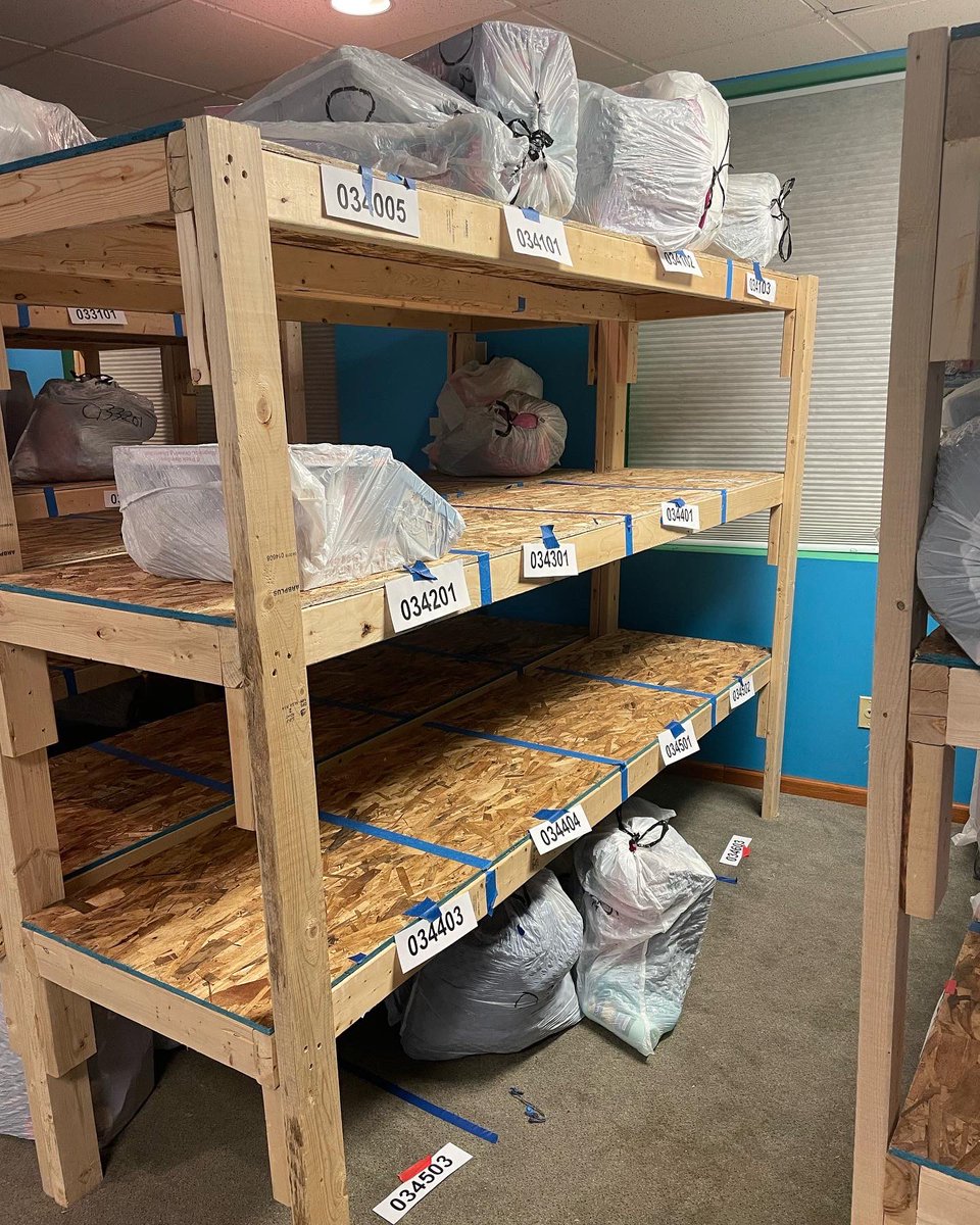 TOMVOkids's tweet image. Every empty space represents a child whose Wish Tag was taken but not sponsored. Please help these children to know that they are important to someone. Pick-ups are scheduled to take place this evening.
Donate online at thingsofmyveryown.org/donate/ or Venmo at venmo.com/code?user_id=3…