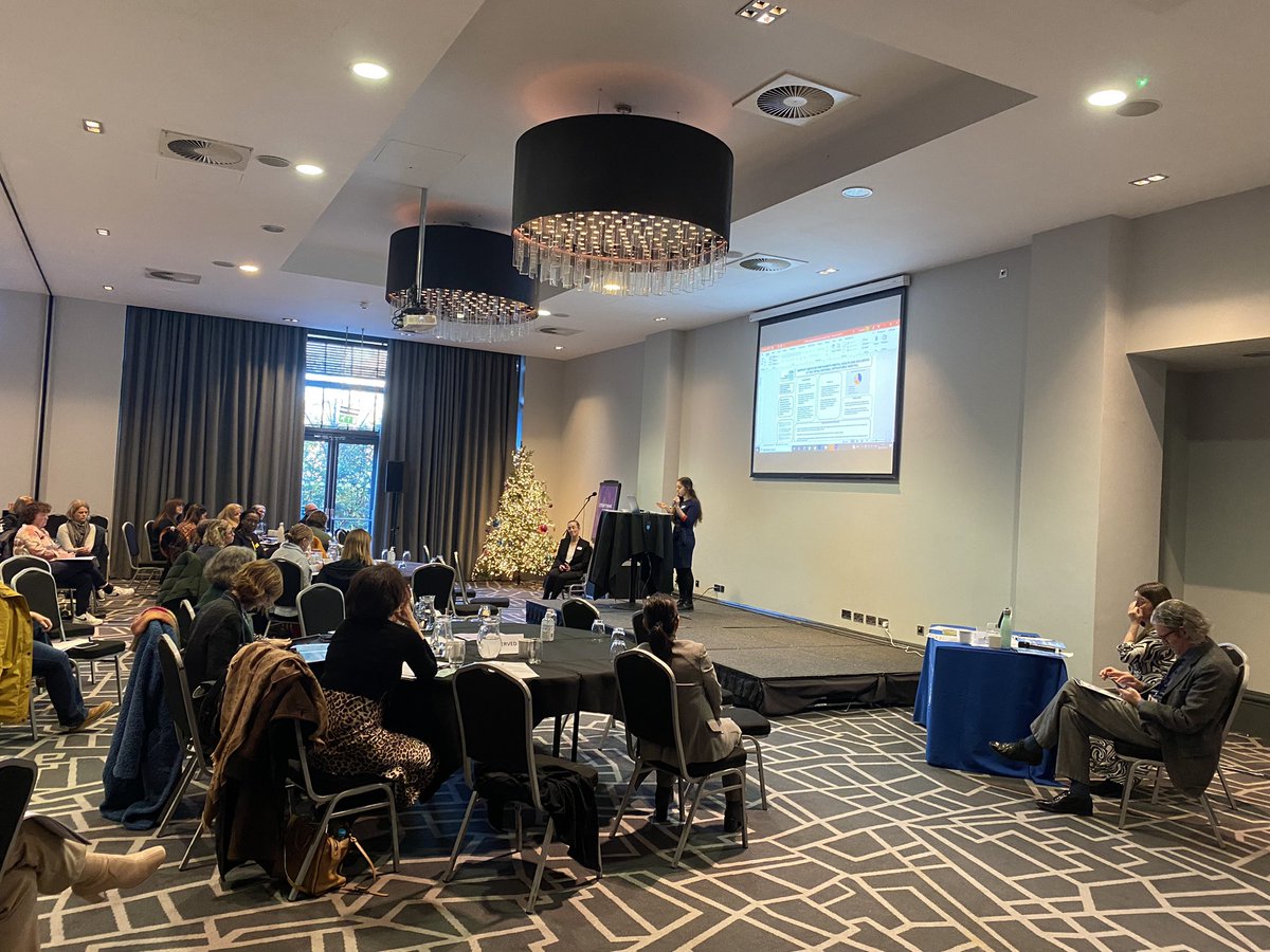 Deirdre Coll tweet media