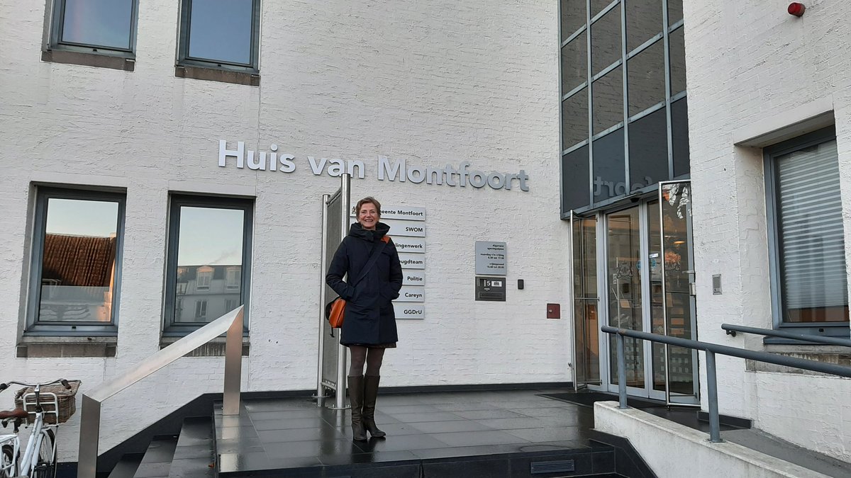 JeroenHaan1's tweet photo. De samenwerking met gemeenten is belangrijk voor @waterschappen. Goed dat college #BenW @Gem_Montfoort & college #DenH @HDSR_waterschap overleggen over lopende en toekomstige projecten & een #StrategischeSamenwerkingsAfenda
Ook over #WaterEnBodemSturend https://t.co/dg7ET4HG7t