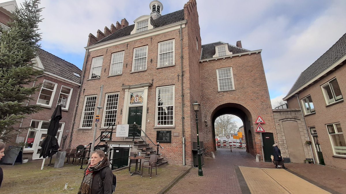 JeroenHaan1's tweet photo. De samenwerking met gemeenten is belangrijk voor @waterschappen. Goed dat college #BenW @Gem_Montfoort & college #DenH @HDSR_waterschap overleggen over lopende en toekomstige projecten & een #StrategischeSamenwerkingsAfenda
Ook over #WaterEnBodemSturend https://t.co/dg7ET4HG7t