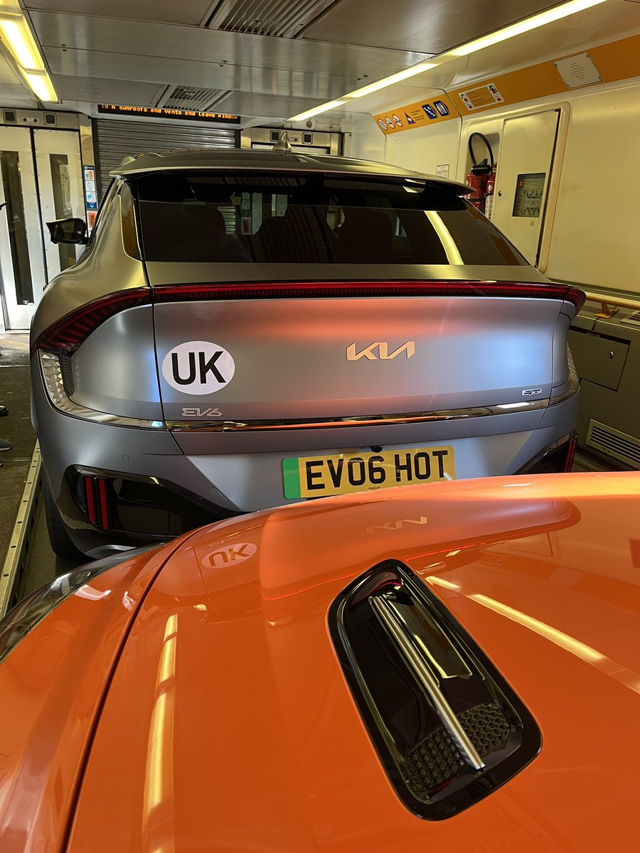 Dan_Sayles's tweet image. Obligatory Eurotunnel shot. 🇬🇧 ➡️ 🇧🇪