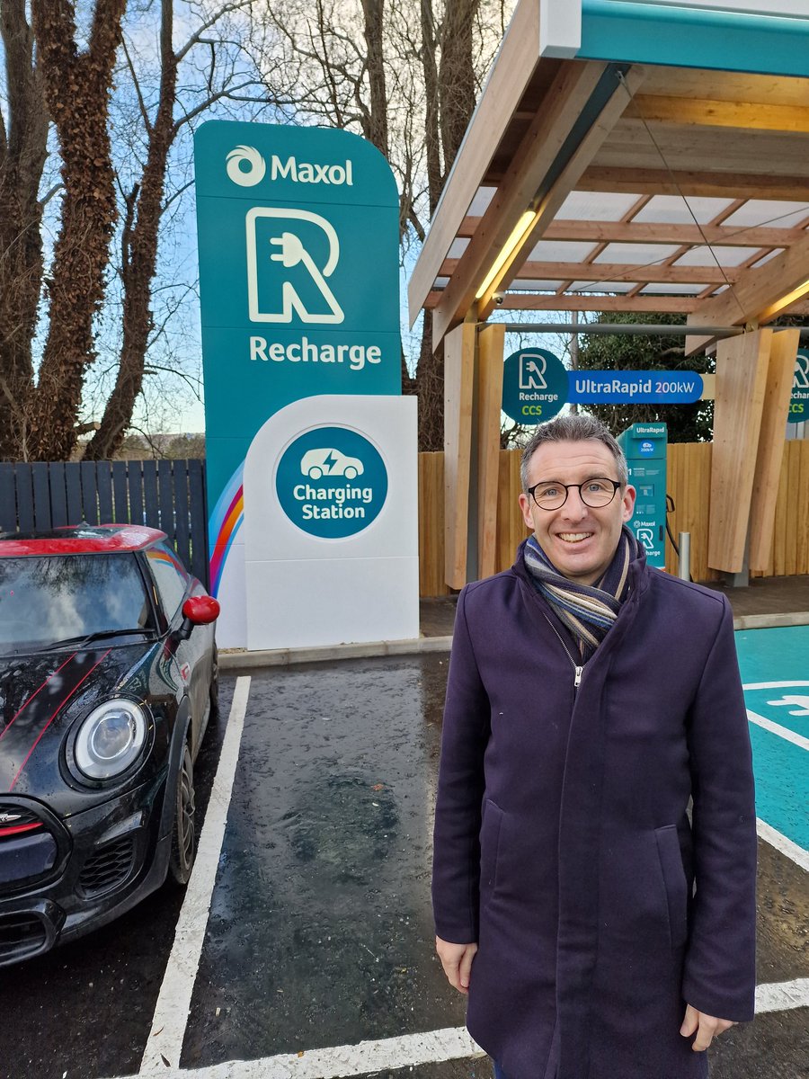 Really enjoyed a visit to Kinnegar @TheMaxolGroup this morning. A big investment from Maxol into #EVCharging infrastructure with a range of chargers available. Pop down to visit the new expanded retail shop too! 🚗🛍️🛒