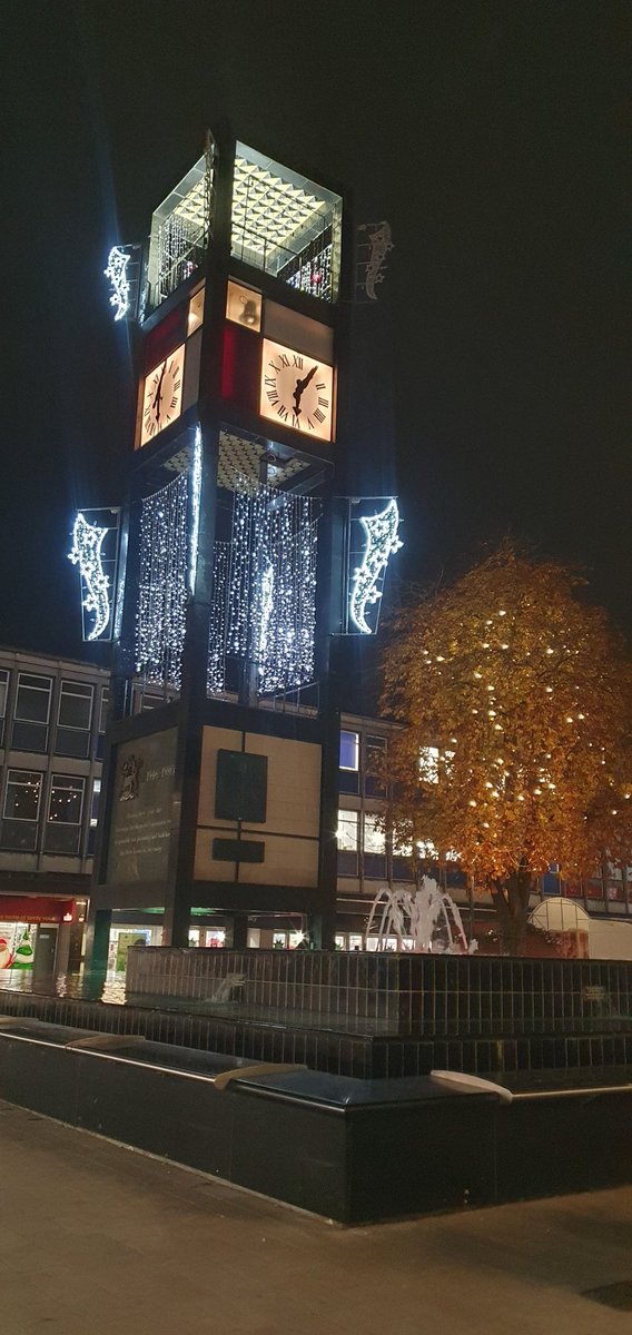 CepHerts's tweet image. We had a lovely festive evening attending the Stevenage Creative Network meeting last week hosted by @Woolenwickinf followed by the open mic JAM session @junction_c 🤩