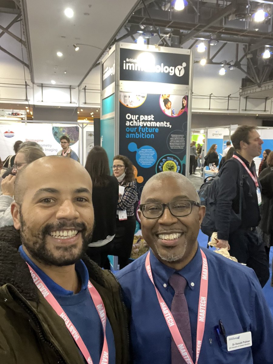 DanScholar's tweet image. Obligatory selfie with Prof Palmer #bsi2022 @ReachSociety10