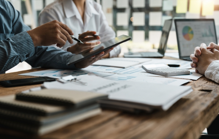 MrSkanner's tweet photo. How to customize your Zoho Projects ...
-- General Technology | : https://t.co/nolaGHbiY1.
#Advice #Browser #Business #Charts #Columns #CustomDashboard #Data #Filter #Filters #Hover #HowTo #Icons #It #Learn #Maxwidth #Menu #Milestone #One #Project #ProjectManagement ... https://t.co/ESWrkHhhIW