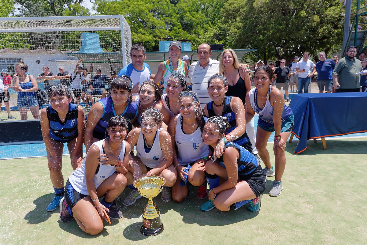 blancosnegro's tweet image. Mussi participó de la premiación y entregó subsidios a los finalistas.
SE JUGARON LAS FINALES DE LA LIGA MUNICIPAL DE HOCKEY 
| Blanco sobre Negro blancosobrenegroweb.com.ar/2022/12/se-jug…