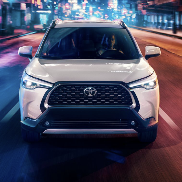 EmpireToyotaNY's tweet photo. The 2022 Corolla Cross is there for all of life's adventures! ↩️ 
https://t.co/REtaPs2q7i
.
.
.
#EmpireToyota #EmpireAuto #ShopEmpire #ToyotaUSA #ToyotaCorollaCross #CorollaCross #2022Corolla #New #Lease #Buy #Crossover #SUV #Toyota https://t.co/3z7u2JDq3Q
