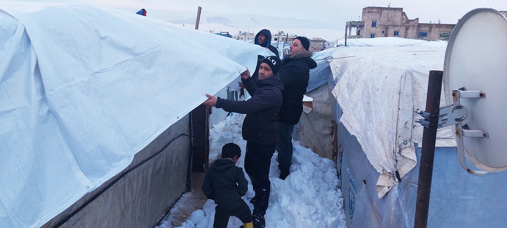 Usually people don't think of #Lebanon as a cold place. But last winter, Khadija's tent collapsed under the weight of the snow. Thankfully a <a href="/MERATHLebanon/">MERATH</a> church partner came to help! bit.ly/3iqcClP