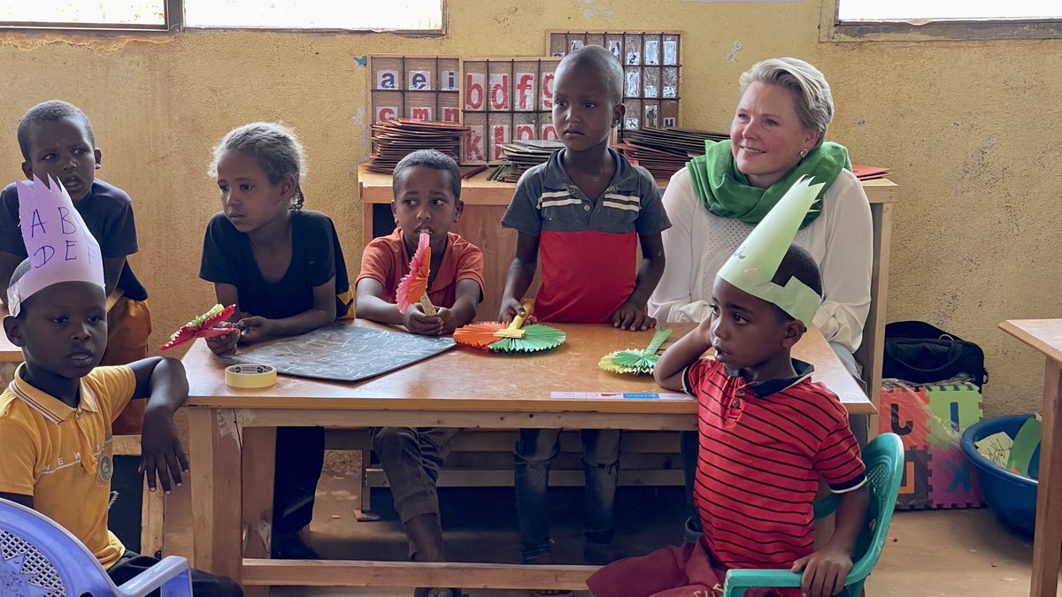 AnneBeathe_'s tweet photo. So very inspiring to see how high-quality #education &amp; school meals for children in #Ethiopia 🇪🇹 help build societies. Children who can read, write, transmit information, can help tackle the worst drought in 40 years. Education for all children must be a goal. #SDG4 https://t.co/oITBpUk8iq