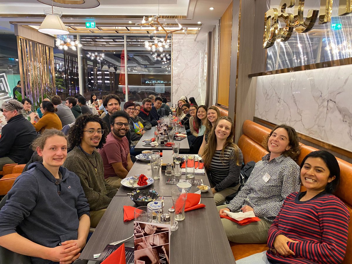 sduarrir's tweet photo. We had a blast last night at our opening dinner for the Experimental Evolution course! #EECV22
Now ready to start day 2!🧬💻
@megbehri @paulrschmidt @henriqueteoton2 
@PopGenViennaPhD https://t.co/vM43sCwELX