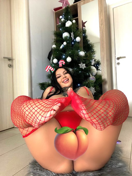 Watch me livestream on friday 😈 only 20/40 places left ->> https://t.co/uZo3rQy4wm #bbw #bbwbutt #onlyfansgirl<a href="/tag/live"class="tags"><span>#live</span></a><a href="/tag/bbw"class="tags"><span>#bbw</span></a><a href="/tag/horny"class="tags"><span>#horny</span></a><a href="/tag/livestream"class="tags"><span>#livestream</span></a><a href="/tag/bbwbutt"class="tags"><span>#bbwbutt</span></a><a href="/tag/onlyfansgirl"class="tags"><span>#onlyfansgirl</span></a>