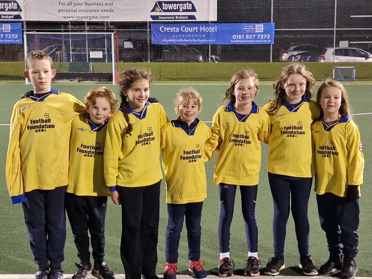 brooklands_sale's tweet photo. Congratulations to our Y3/4 lacrosse team who had their first match last night and did themselves proud! 👏 🥍 https://t.co/FnHkNKDEfi