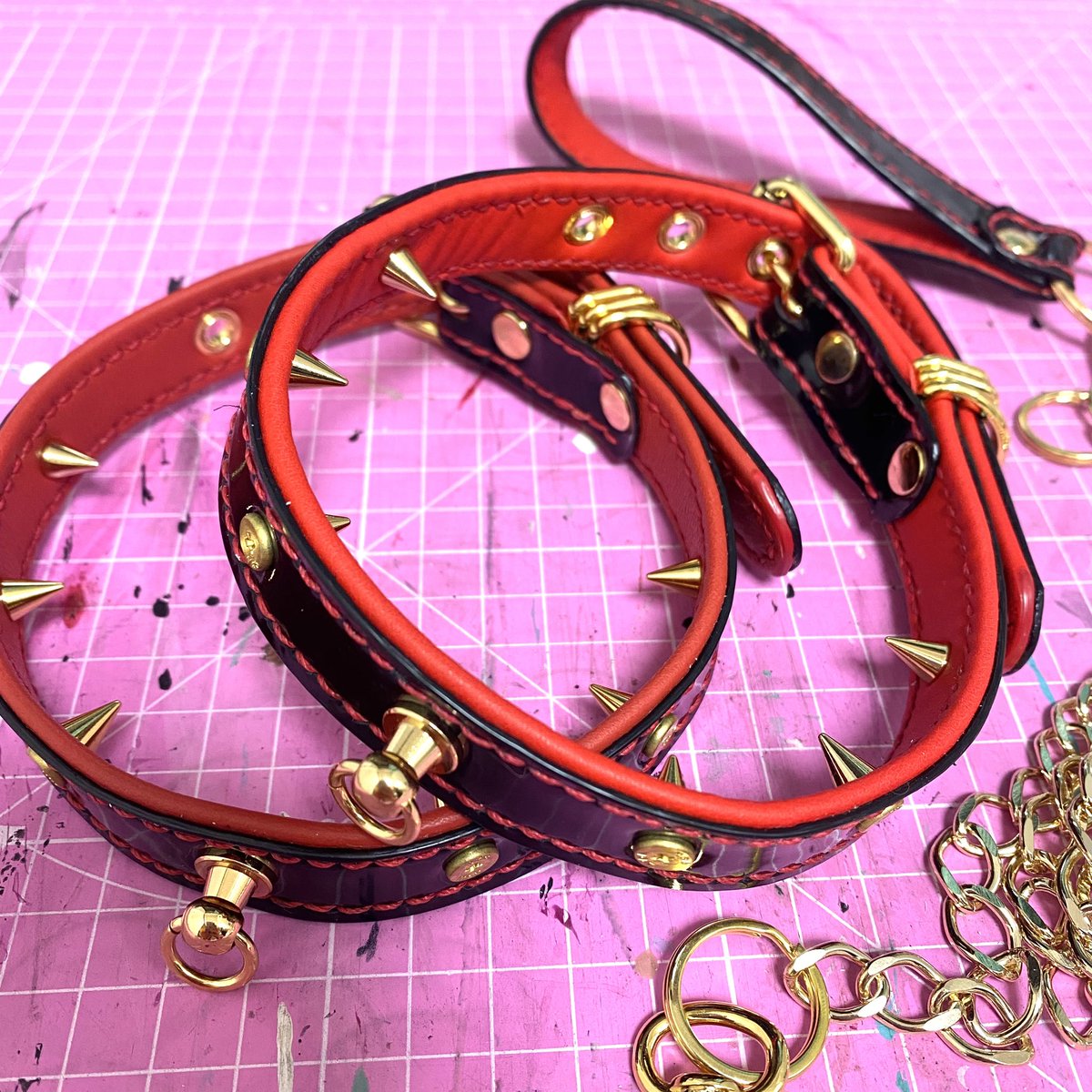 sawako26's tweet photo. ご注文の真園あきら@ryonaxlove さんコラボ首輪&リード完成しました✨
#Romelocollar #Romelo®︎ #真園あきら https://t.co/PJ1lfAr74q