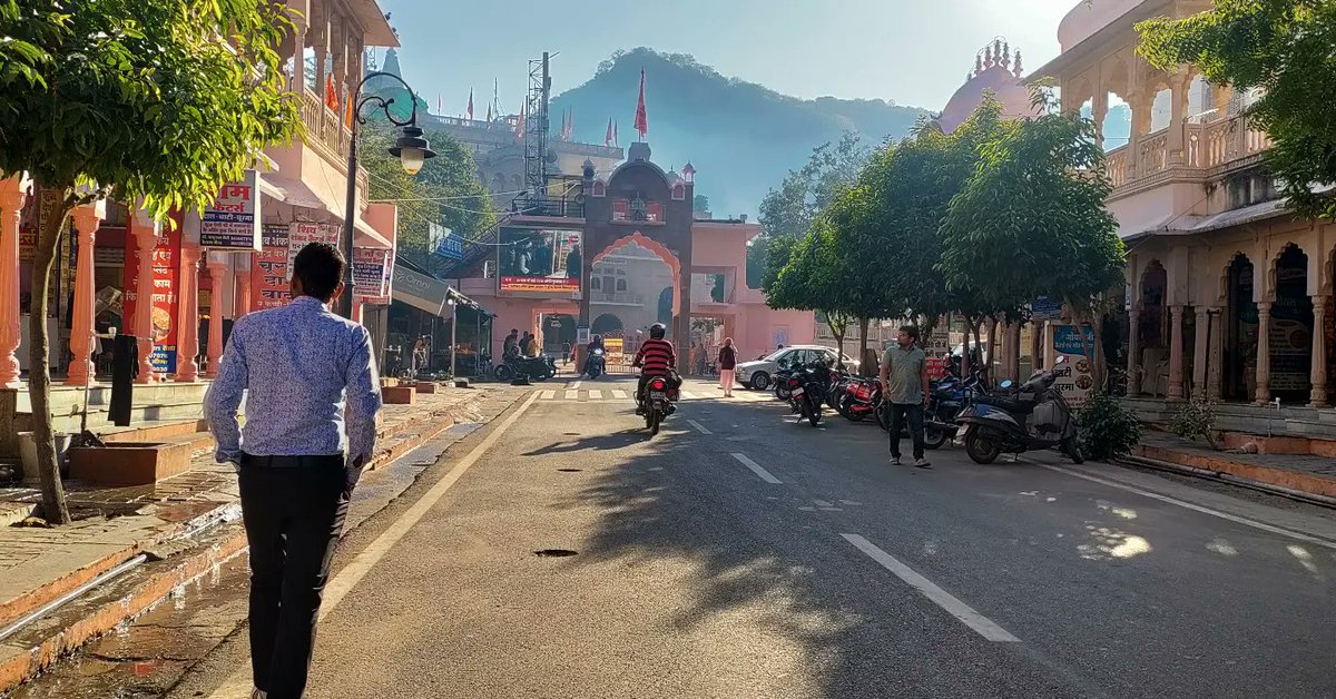 sa_rcasm's tweet photo. @VertigoWarrior Khole Hanuman ji mandir , jaipur https://t.co/KyM9fV7Tli