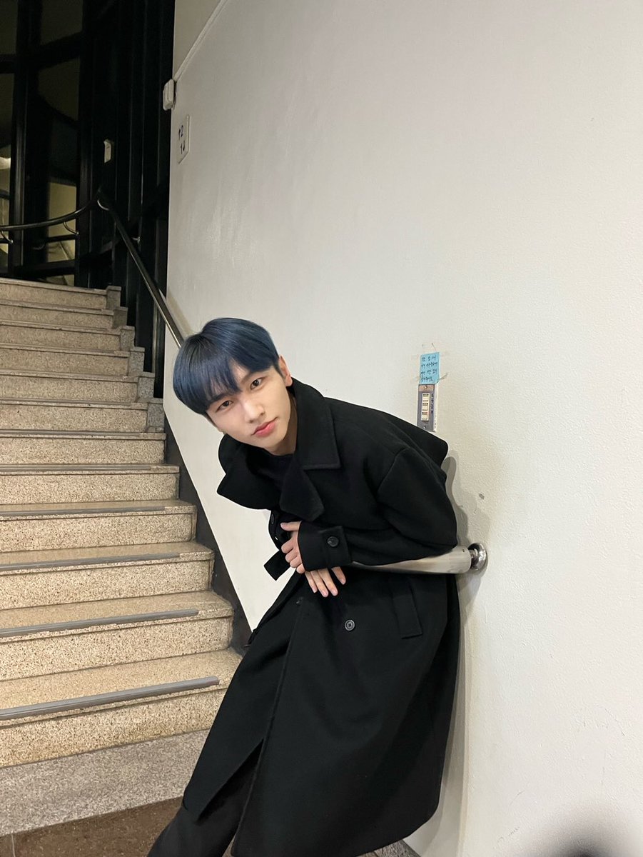 TO1FEED's tweet photo. jisu fancafe 💟 https://t.co/d2T0o7W4fL