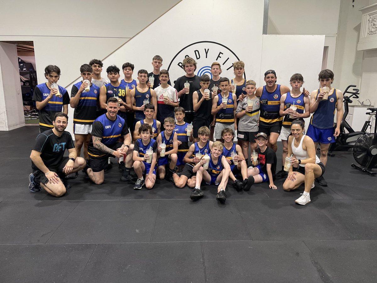 sbofc_juniors's tweet photo. A great pre season workout for the dedicated boys who attended the BFT session on Saturday morning. 

#business #wearestbernards #foreverstrong #upthepit https://t.co/gwjTdU0TUh