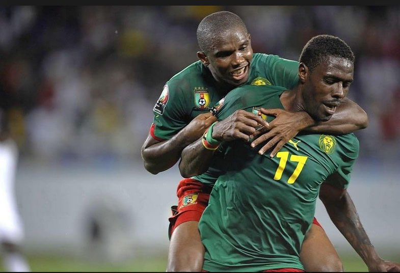 leRsansY's tweet photo. @SamuelEtoo ton ami qui dit clairement que le match a été acheté, tu va lui faire le meme coup de pied que t’a fait au YouTubeur algerien ?? #gassama https://t.co/c3PCUIuYMY