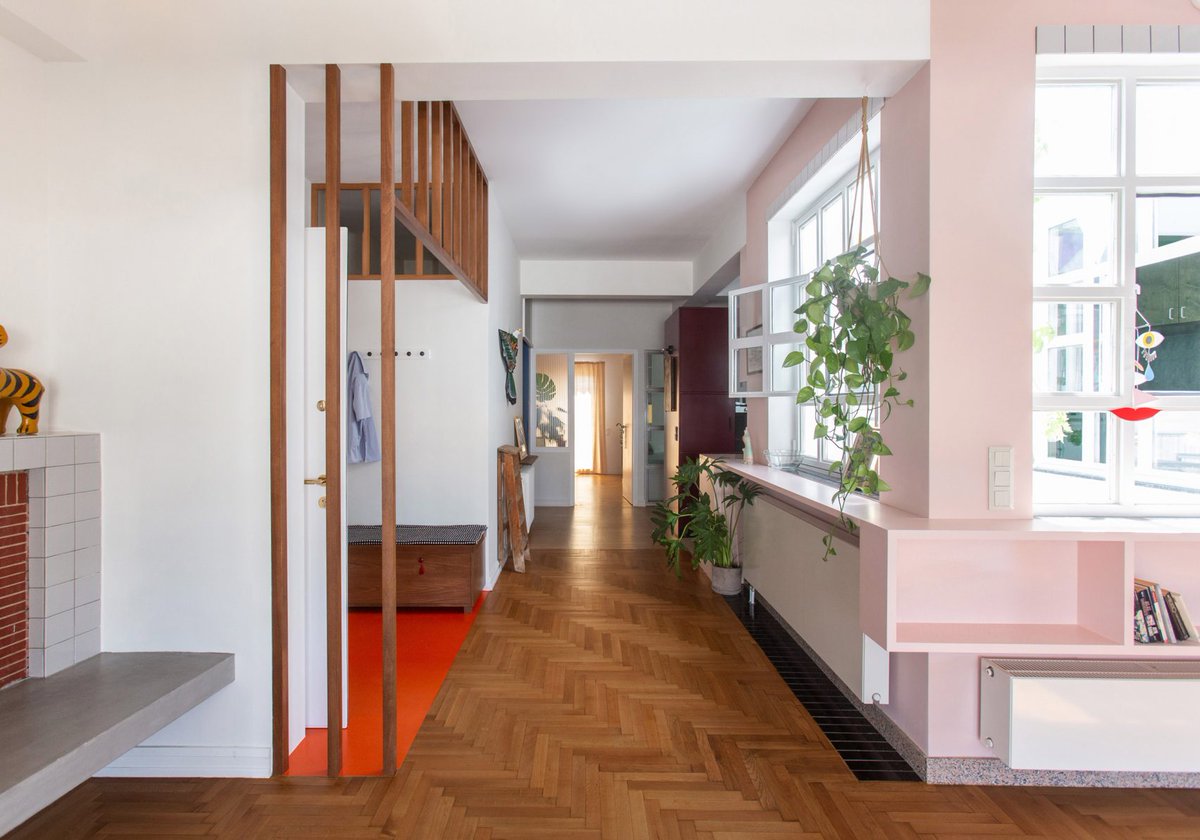 dezeen's tweet photo. Point Supreme Architects used colour to define different functions in this Athens apartment: 
https://t.co/ywK5XUdSvX https://t.co/rt7C0fyRVA