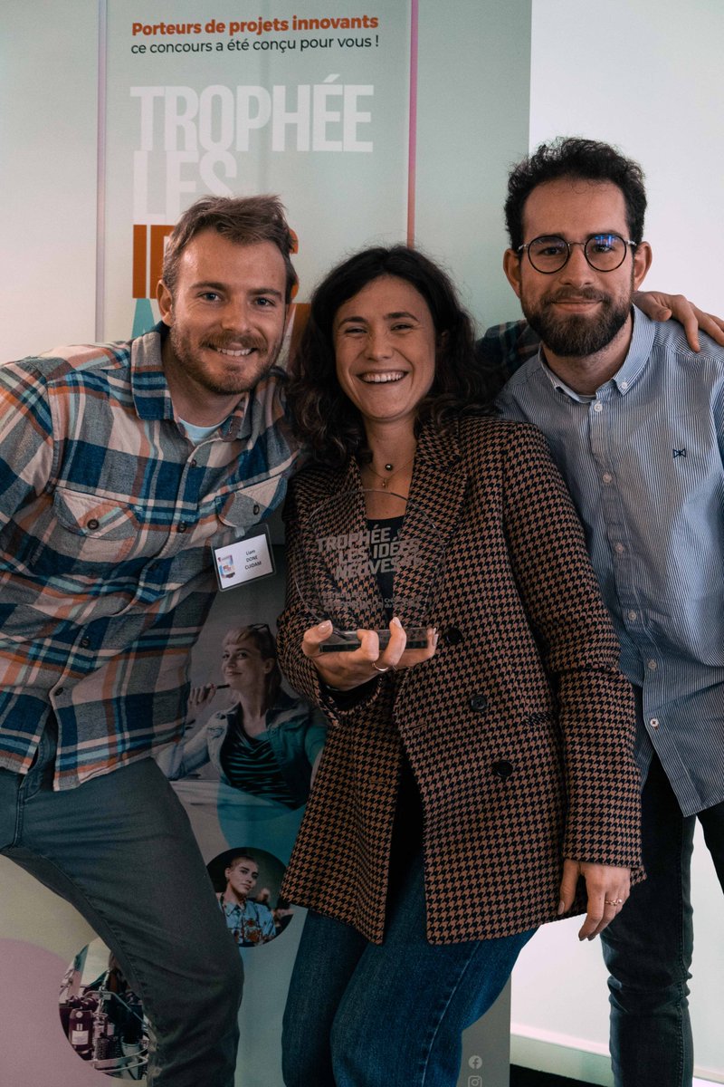 Cuidam_app's tweet photo. C'est #Noël avant l'heure 🙃🏆
Nous remportons le 2ème prix du #Trophée les Idées Neuves du Crédit Mutuel du Sud-Ouest !
Hyper fier de toute l'équipe #Cuidam ! (spéciale dédicace à Marie notre super pitcheuse 💜 ) https://t.co/nGXUmHGpKz