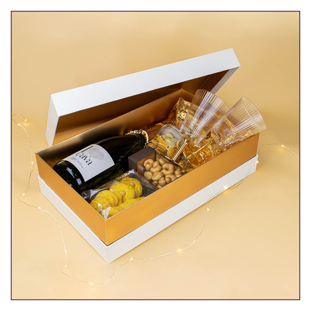 Nieuwjaar cadeaubox

Dé cadeaubox die multi-inzetbaar is!

bekoverpakkingen.nl/seizoen/kerstm…