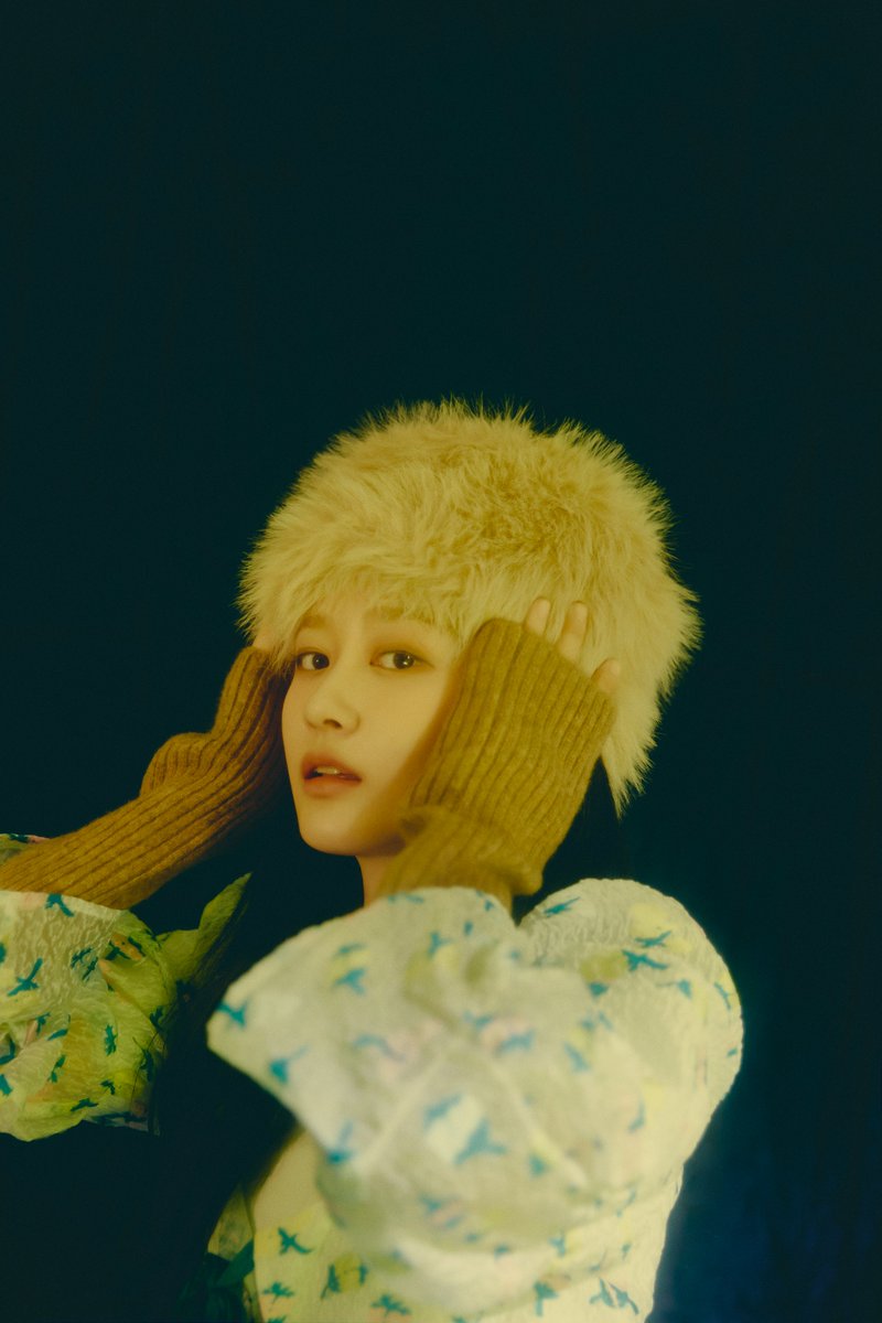 LeeZeOfficial's tweet photo. 리제 LeeZe New Profile 

리제 LeeZe
New Digital Single
[안아볼까 (Hold on)]
2022. 12. 11 Sun 6PM (KST)

#LeeZe #리제 #이지혜
#newalbum #album #newsong 
#안아볼까 #holdon https://t.co/DFCn69xTzW