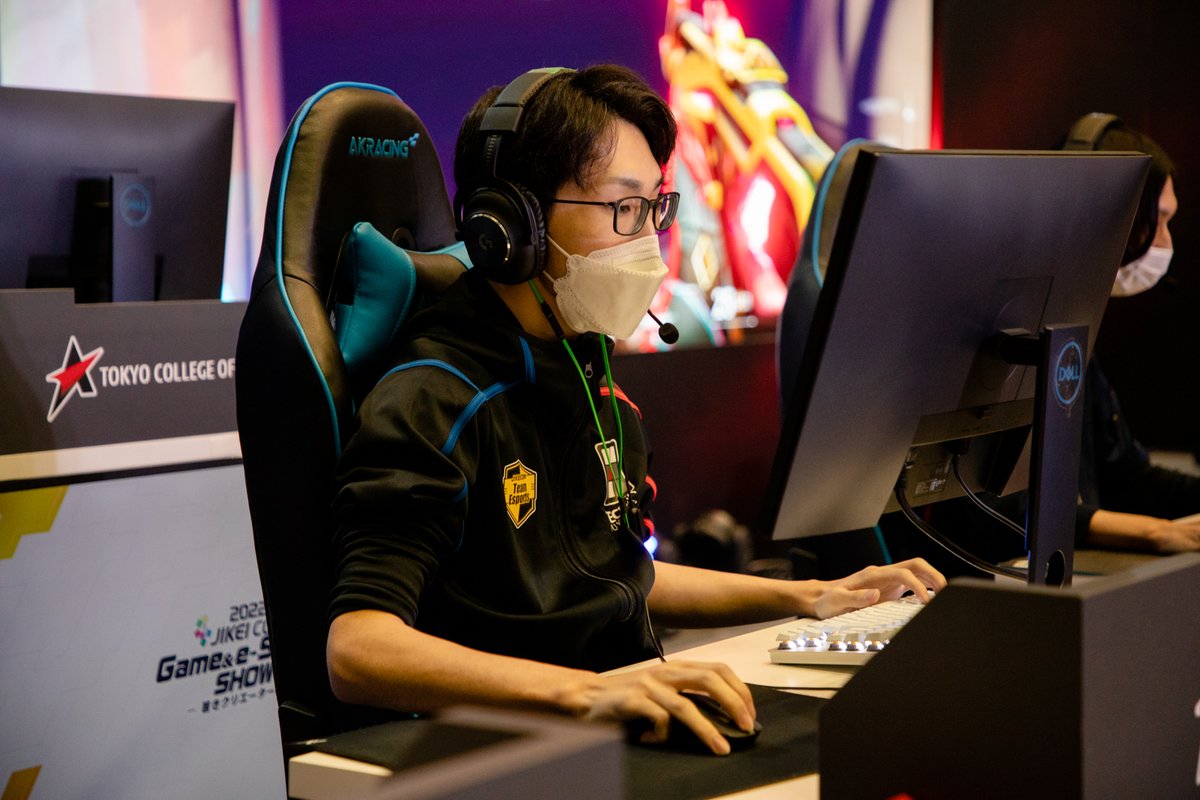 fca_topics's tweet photo. 【JIKEI COM Game&amp;e-Sports SHOW】
プログラムの一部をお届け😉

姉妹校チーム対抗のe-sports大会は本校の学生による選手宣誓から幕を開けました🙌

#LOL や #VALORANT 、#APEX #R6S 等様々なタイトルで火花を散らしました🔥

#esports #eスポーツ #jikei #comcup #専門学生 #滋慶学園 #TECH_C_F https://t.co/iM1x02GIhO