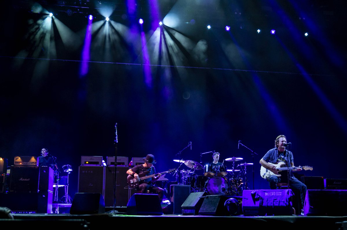Pearl Jam tweet media
