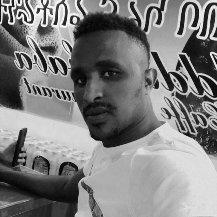 Ahmiyee4 tweet picture