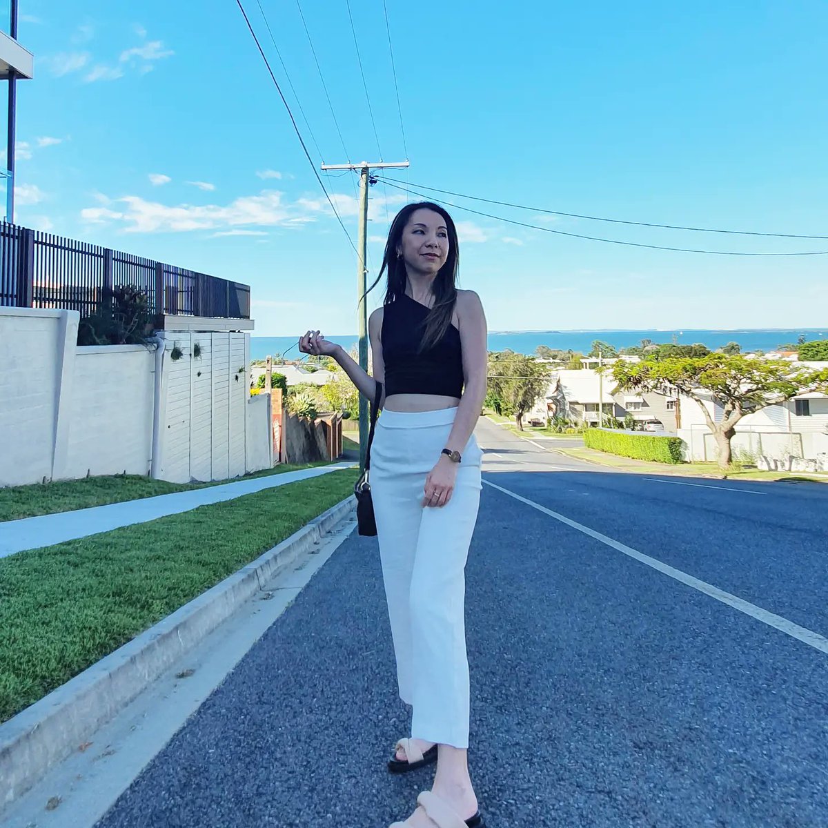 zoeylhs's tweet photo. You are limitless and anything is possible💫

#blue #bluesky #confidence #Aspire #petitemodel #empowerment #believe #ride #cloud #positive #vibes #Brisbane #Australia https://t.co/U5oSxYpiA2