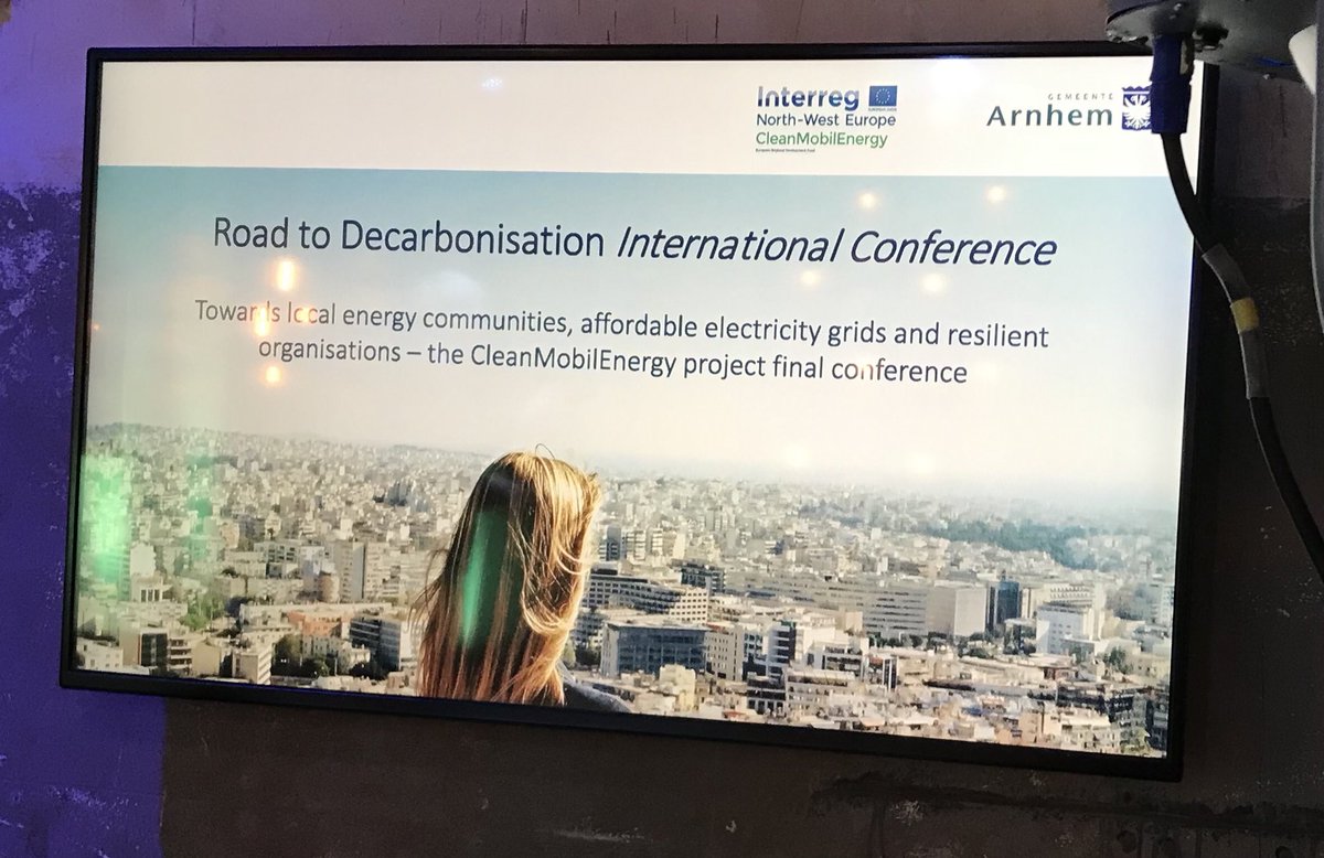 deBoerCecile's tweet image. Nu op ⁦@IndustrieparkNL⁩ de internationale slotconferentie van het ⁦@INTERREG_NWE⁩ project ⁦@CME_Project⁩ Clean Mobile Energy waar ⁦@gemeentearnhem⁩ de leadpartner van is. Thanks to Collega #PeterSwart: great job!!  ⁦@regioAN⁩ ⁦@economicboard⁩