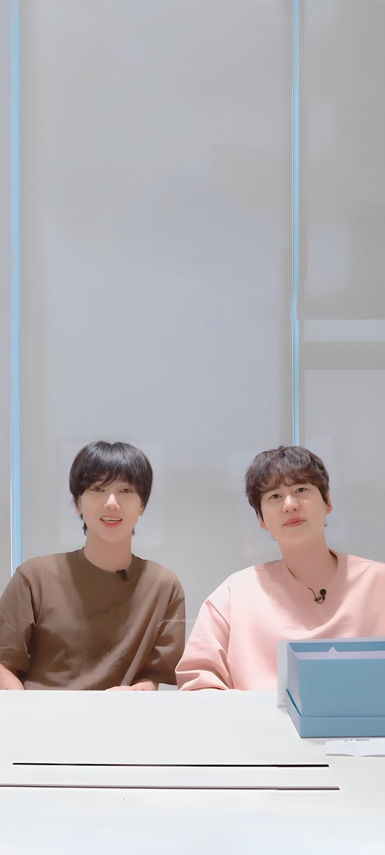 jadevoice13's tweet photo. #KyuSung https://t.co/Uyui0NrSvm
